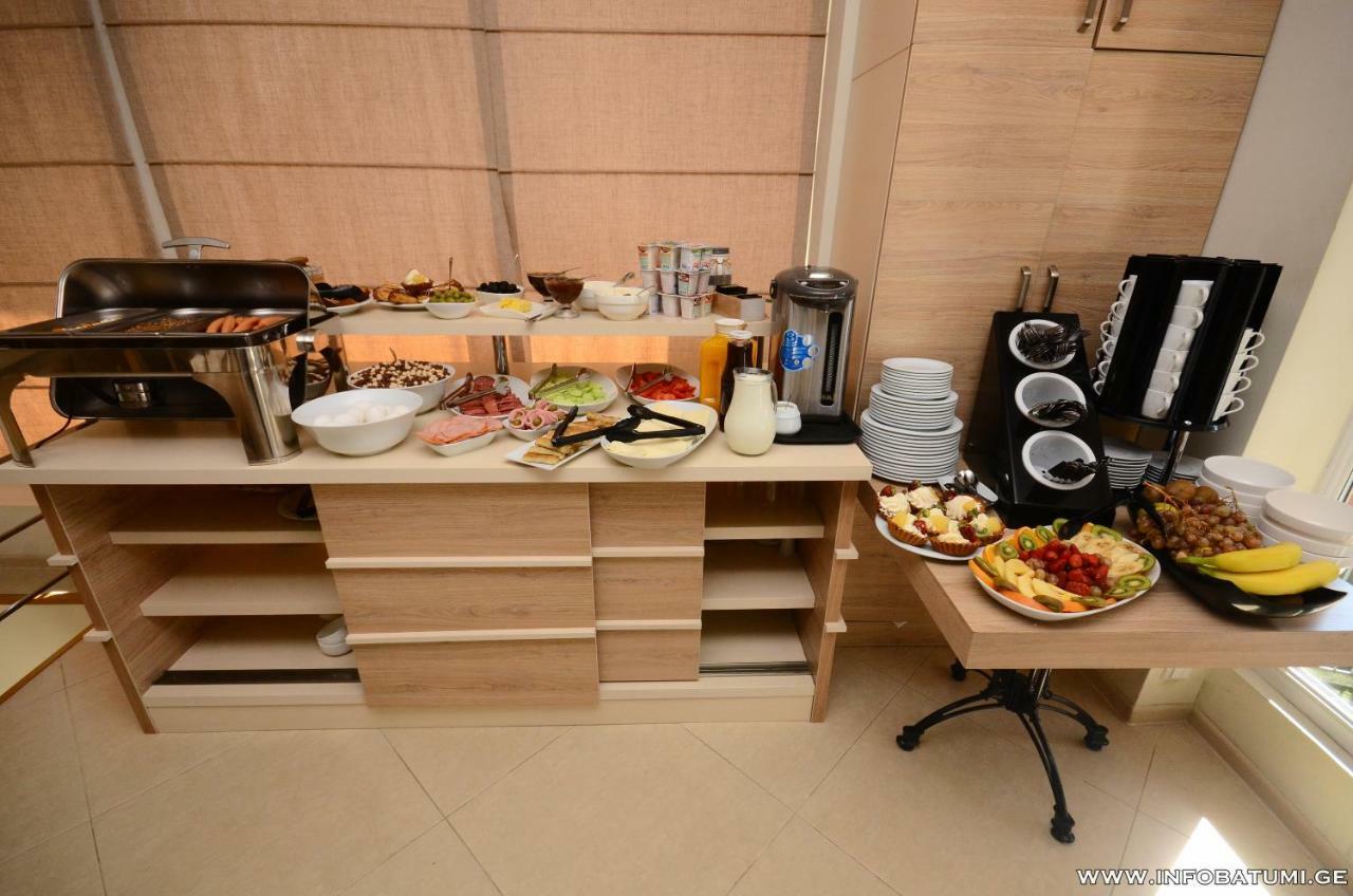 City Hotel Batumi Zewnętrze zdjęcie